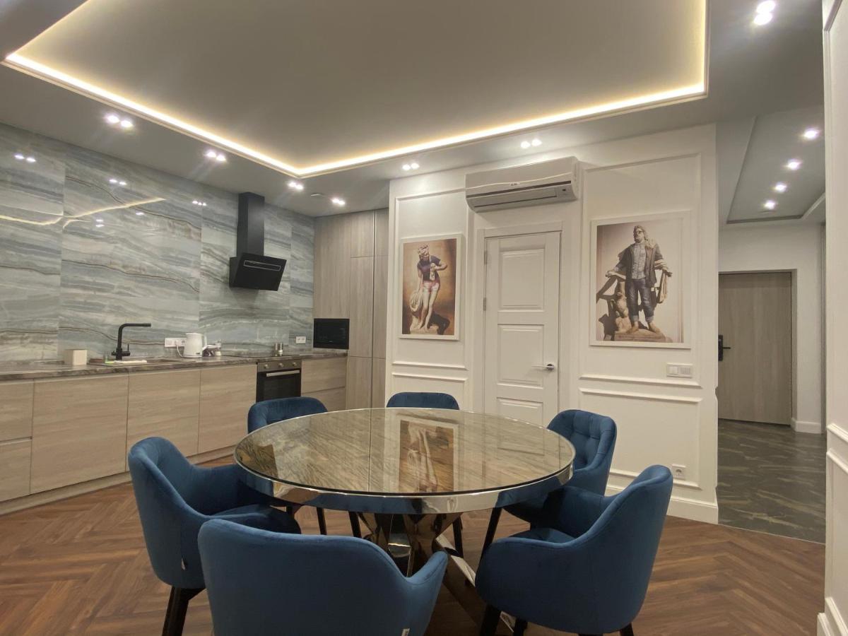 Modern Classic 2 Bedroom Apartment Near Most City Dnipro Exterior photo